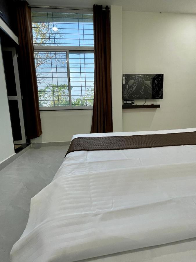 Tekri Farms And Retreat Hotel Ujjain Exterior photo